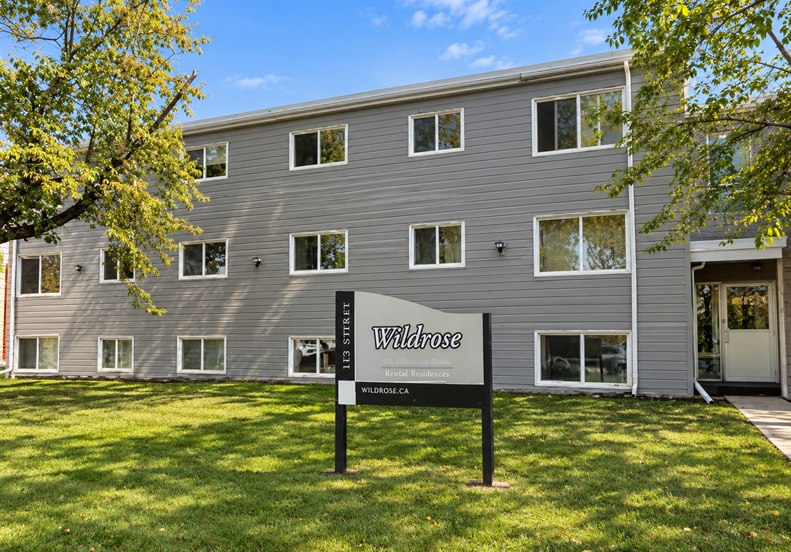 113 St NW
